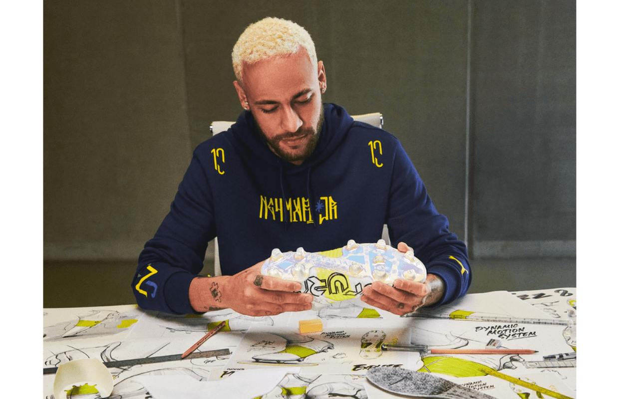 Neymar Jr. signed as the PUMA's ambassador
